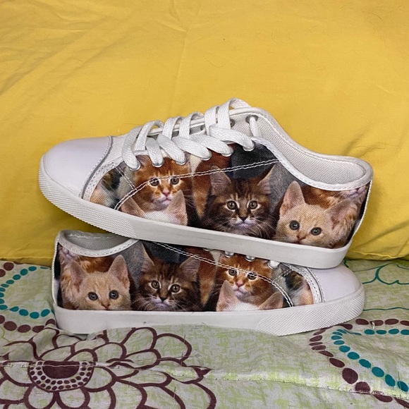 BRAND NEW Cat low top shoes - Picture 2 of 2